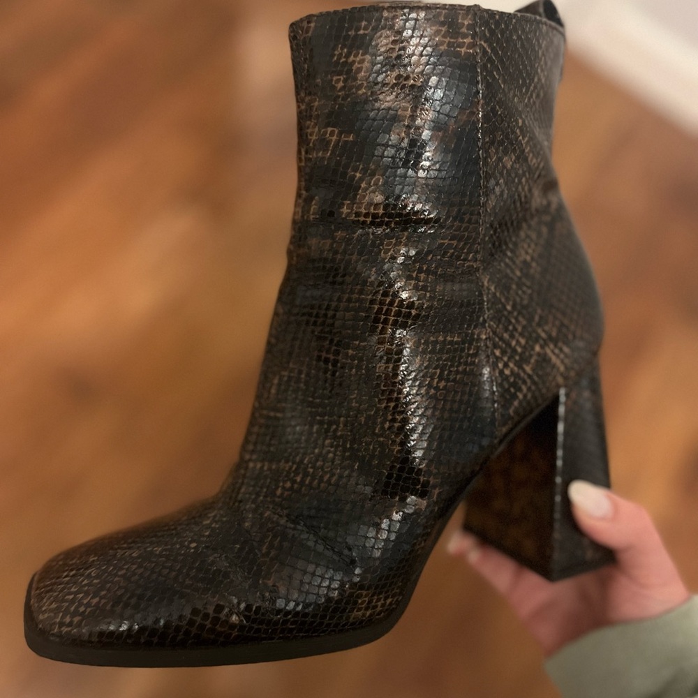 Sam Edelman Brown Snakeskin heeled boots